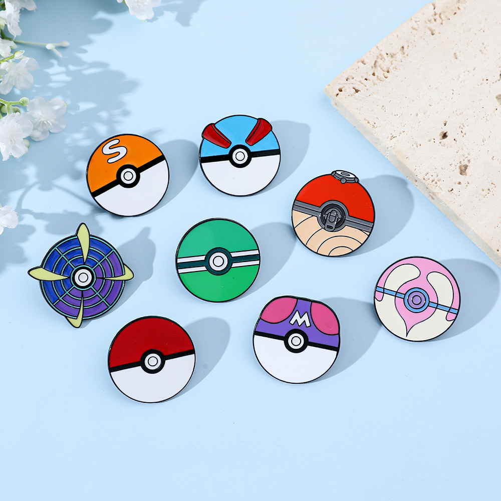 Anime Ball Cartoon Enamel Pins - Pokeball Cosplay Prop reseña y precio