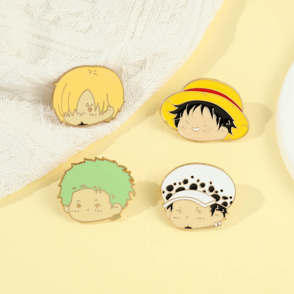4 Pcs Anime Character Brooch S - Cosplay Prop Bag reseña y precio